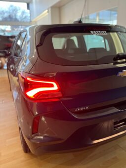 
										Chevrolet Onix Premier completo									