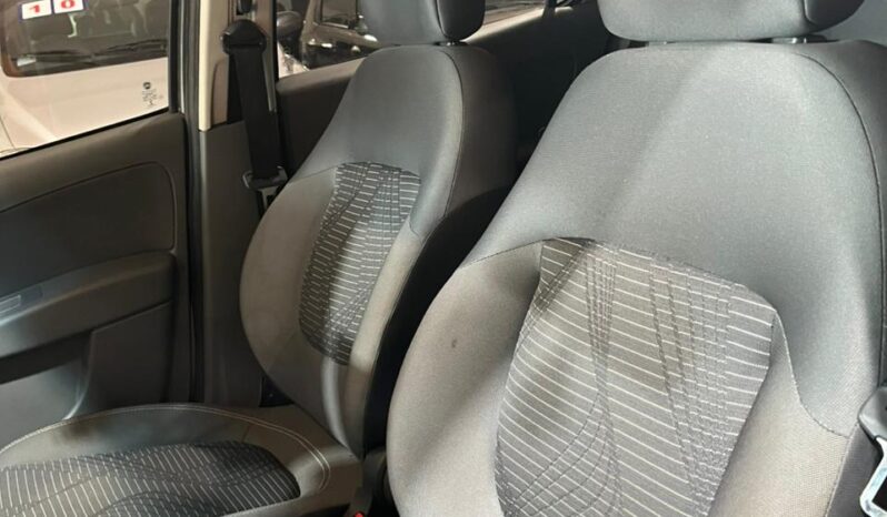 
								Fiat Palio Attractive 1.4 completo									