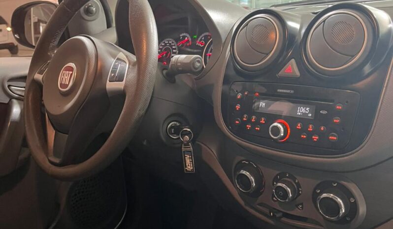 
								Fiat Palio Attractive 1.4 completo									