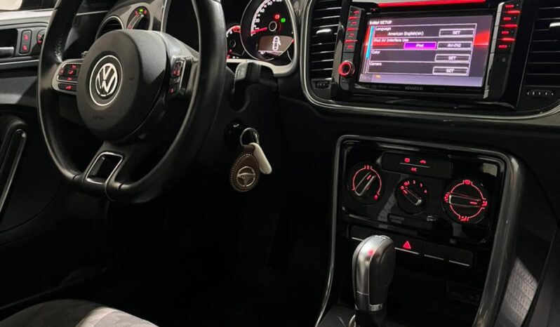 
								New Beetle TSI completo									