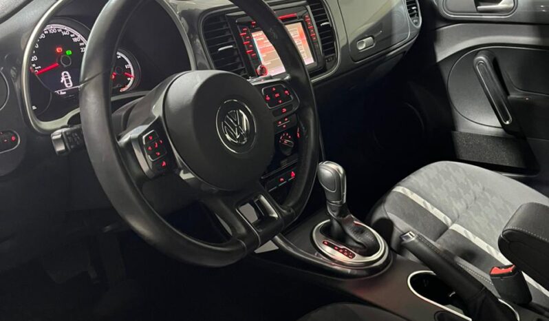 
								New Beetle TSI completo									