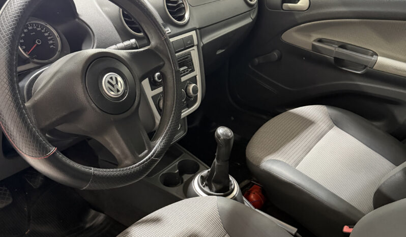 
								Volkswagen Voyage Confortline completo									