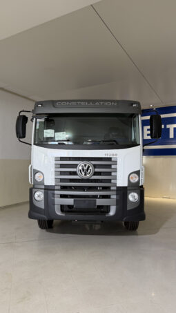 
										Volkswagen Constellation 17.280 completo									