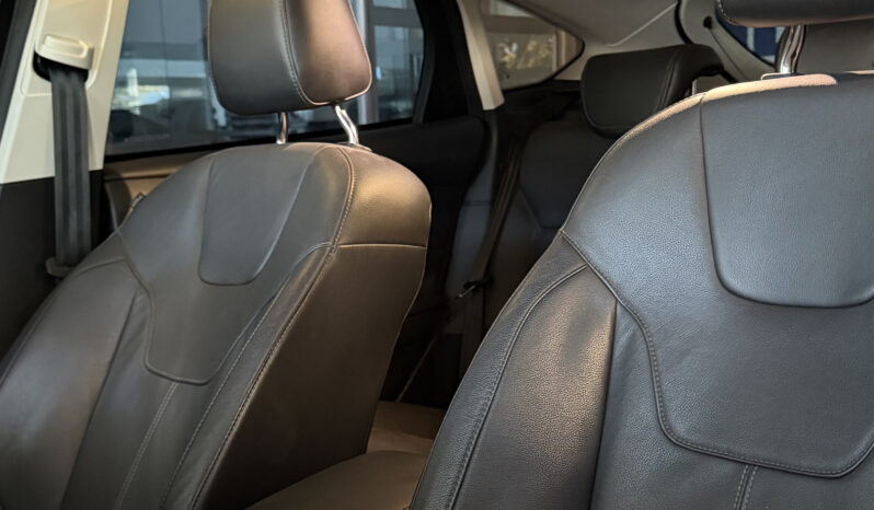 
								FORD FOCUS SE PLUS completo									