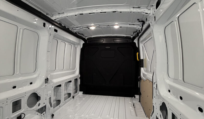 
								Ford Transit Furgón completo									