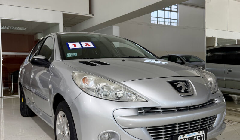 
								Peugeot 207 Compact completo									