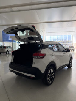 
										Nissan Kicks Advance completo									