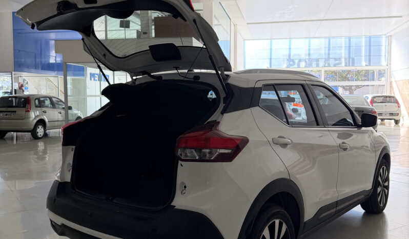 
								Nissan Kicks Advance completo									