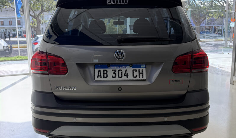 
								Volkswagen Suran Track 1.6 5D completo									