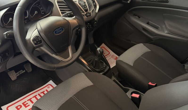 
								Ford EcoSport TDCI completo									