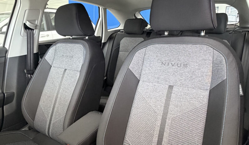 
								Volkswagen Nivus Comfortline completo									