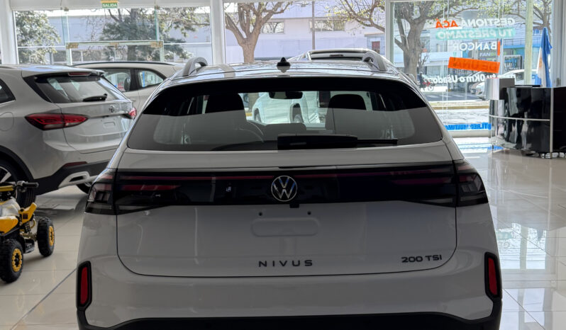 
								Volkswagen Nivus Comfortline completo									