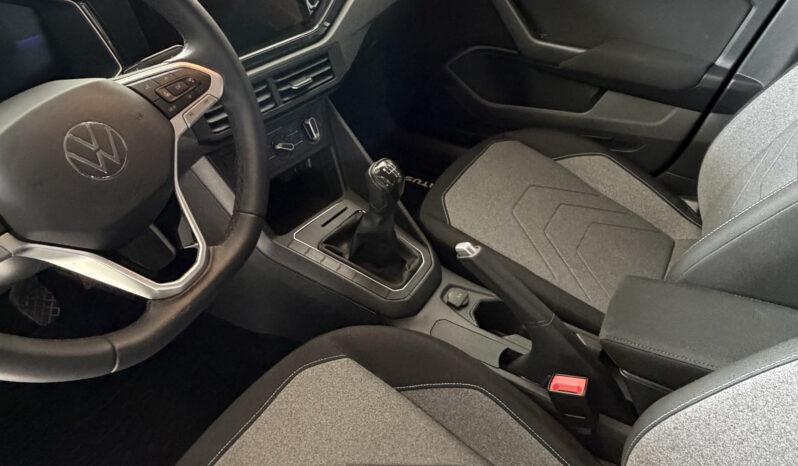 
								Volkswagen Virtus Comfortline completo									